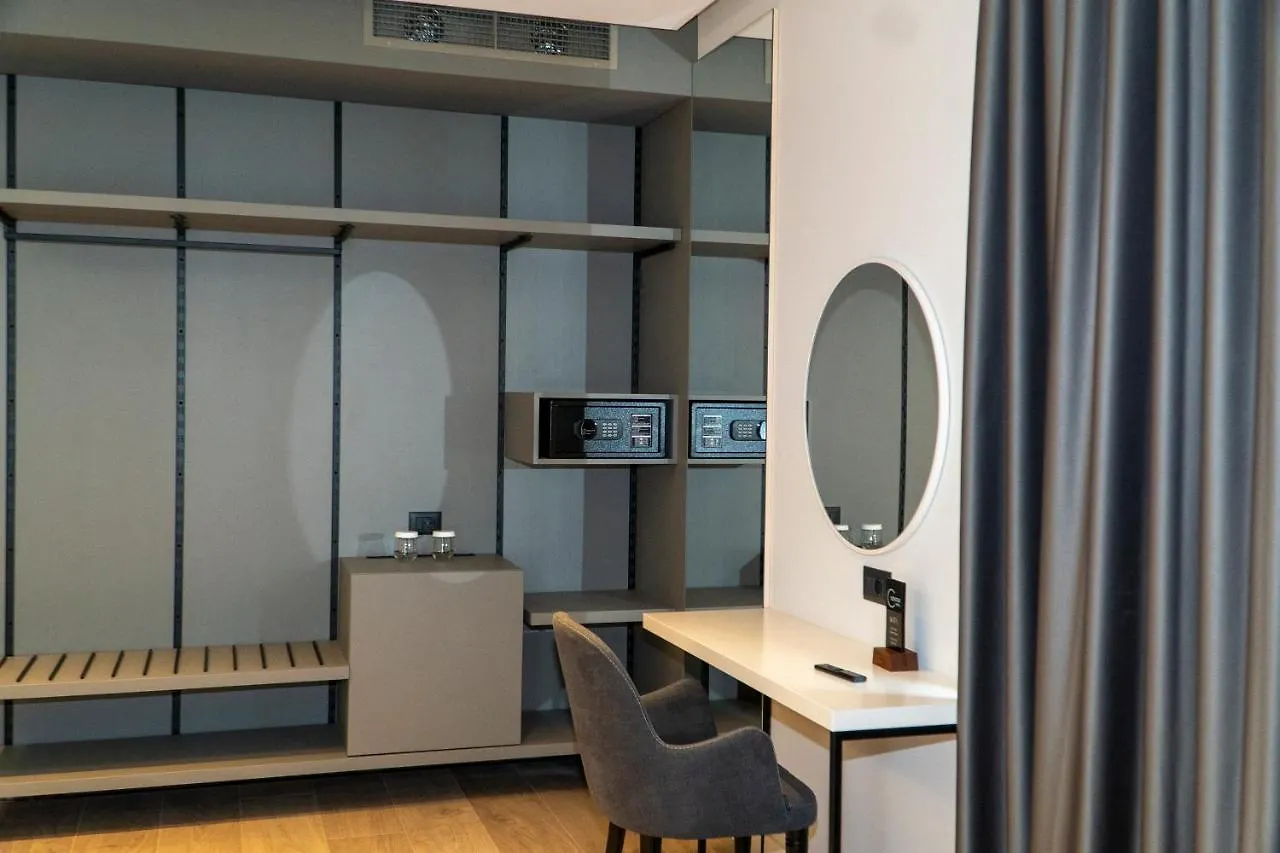 Center Hotel Sarandë