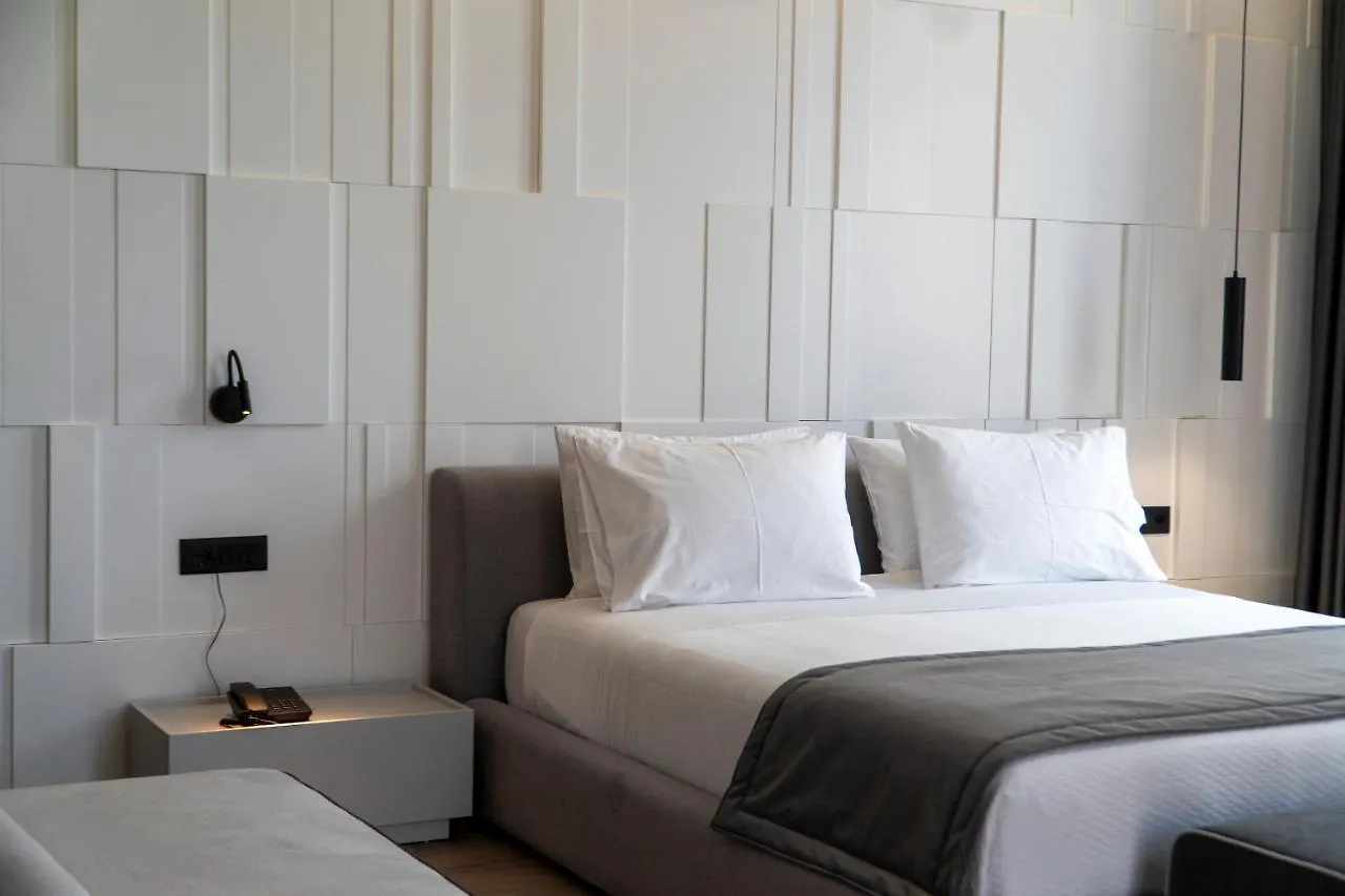 Center Hotel Sarandë