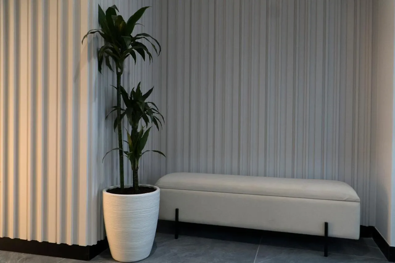 Center Hotel Sarandë